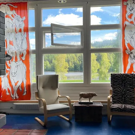 Vanha Koulu Inn Suolahti